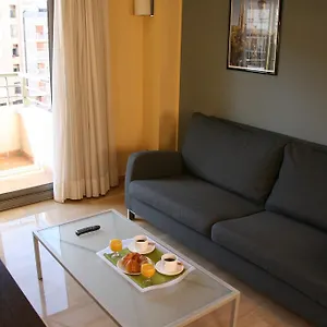 rezervați aici