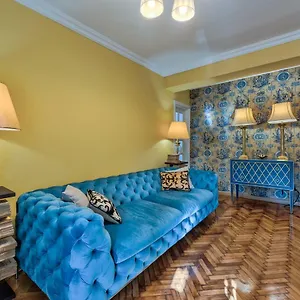 rezervați aici