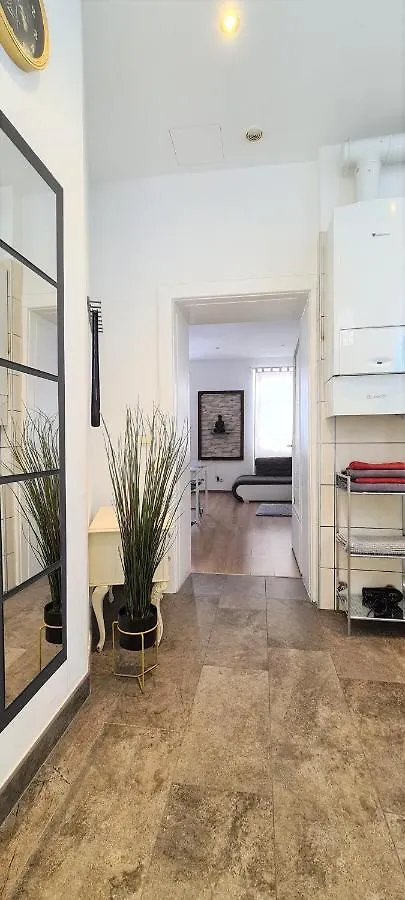 Wiener Buddha Style Flat With Inner Garden- Marzstrasse City Apartments 0*, Vienna