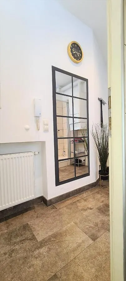 Wiener Buddha Style Flat With Inner Garden- Marzstrasse City Apartments