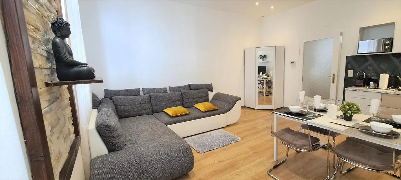 Wiener Buddha Style Flat With Inner Garden- Marzstrasse City Apartments  Vienna