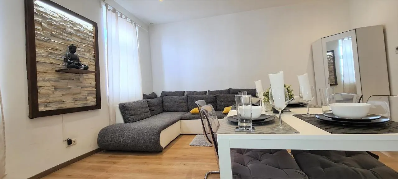 Wiener Buddha Style Flat With Inner Garden- Marzstrasse City Apartments Austria
